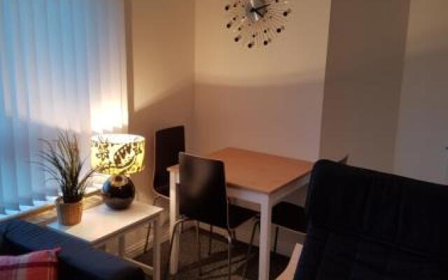 Bathgate Contractor and Business Apartment