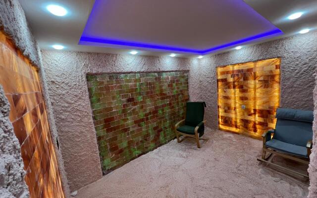 Sun City Hotel & Spa Naftalan
