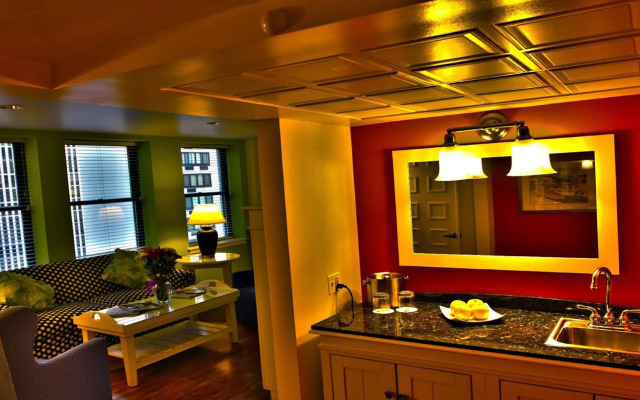 Claridge House Chicago, Tapestry Collection by Hilton