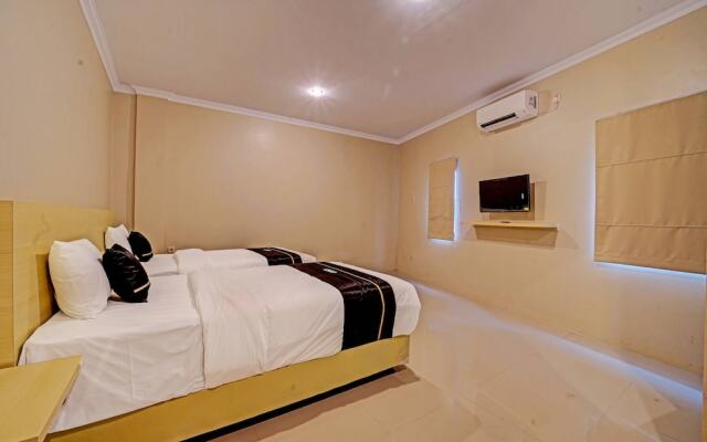 Super OYO Collection O Andono Hotel