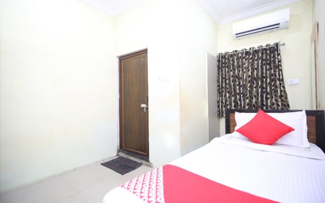 Hotel Multi Star By OYO Rooms