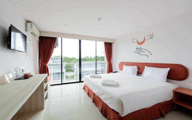 Moon Budget Hotel