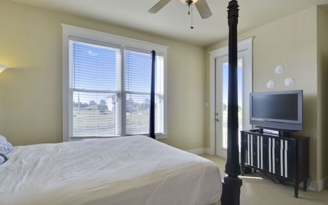 Beach Blast 3 Br home by RedAwning