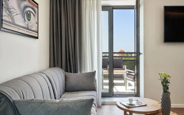 NLH KERAMEIKOS - Neighborhood Lifestyle Hotels