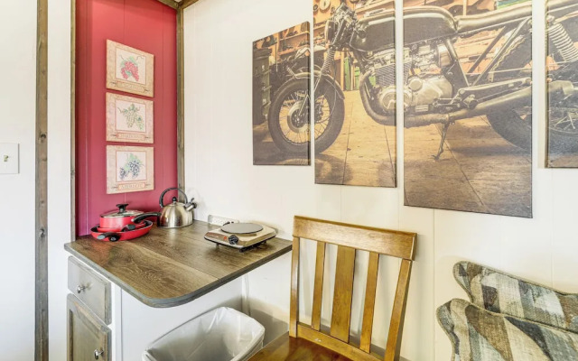 6 Mi to Old Town, Panoramic Views: Cottonwood Gem!