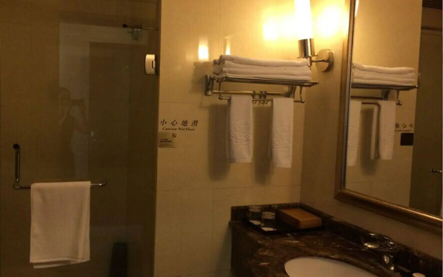 Kyriad Hotel Guangzhou Panyu Aoyuan Plaza