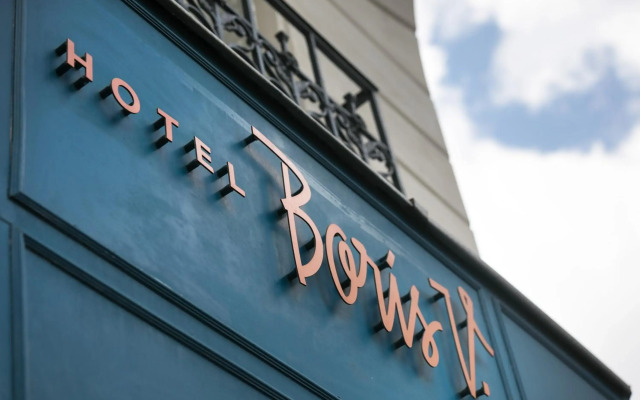 Hôtel Boris V. by Happyculture