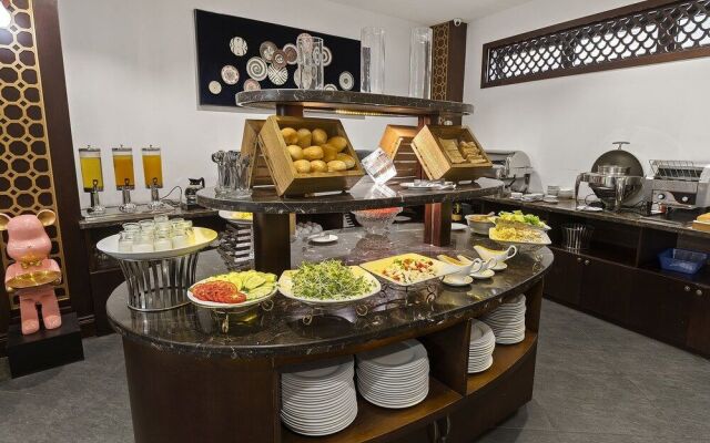 22land Residence Hotel 2
