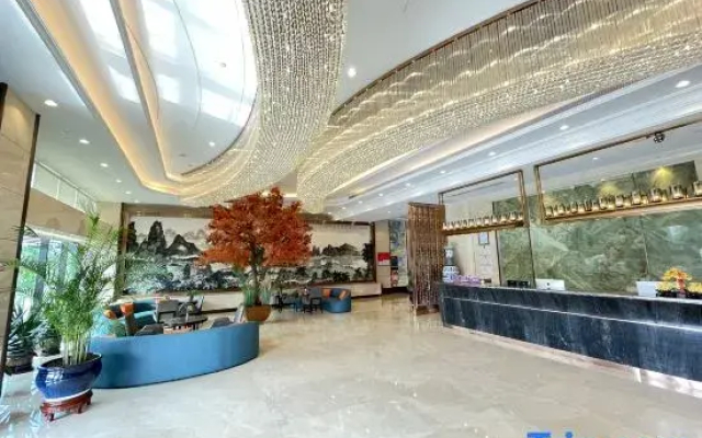 Poch Dream Hotel