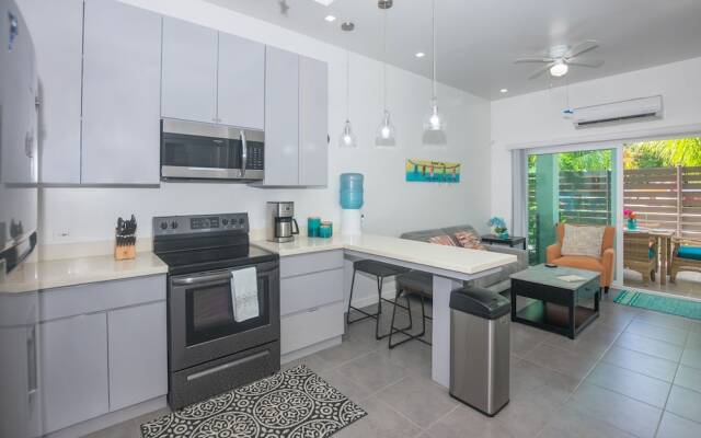 Acqua Di Mare #3 2 Bedroom Condo by RedAwning