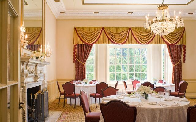 Glen Cove Mansion Hotel