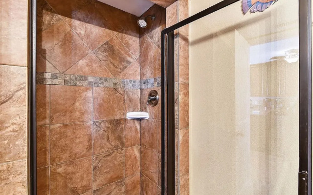 Seascape 1211 - 2 Br Condo