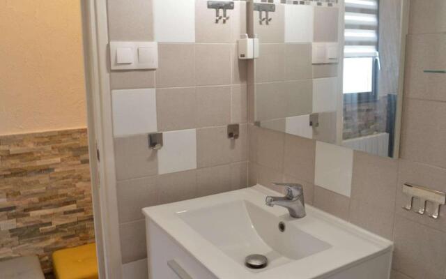 Appartement Le Grau-du-Roi, 1 pièce, 4 personnes - FR-1-250-127