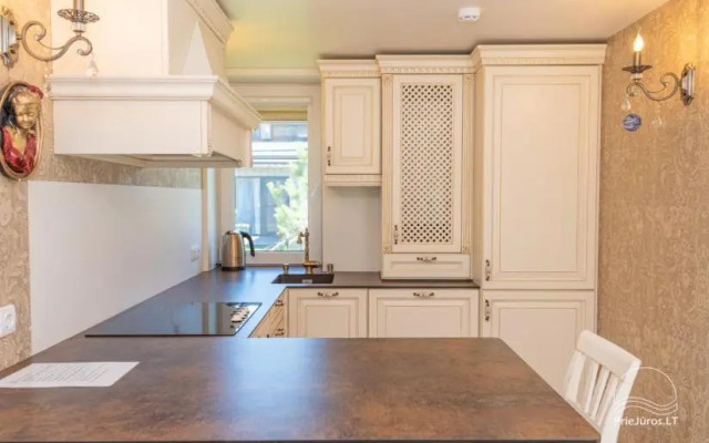 Prabangaus namelio “Čiki Puki Saulėlydis” nuoma.