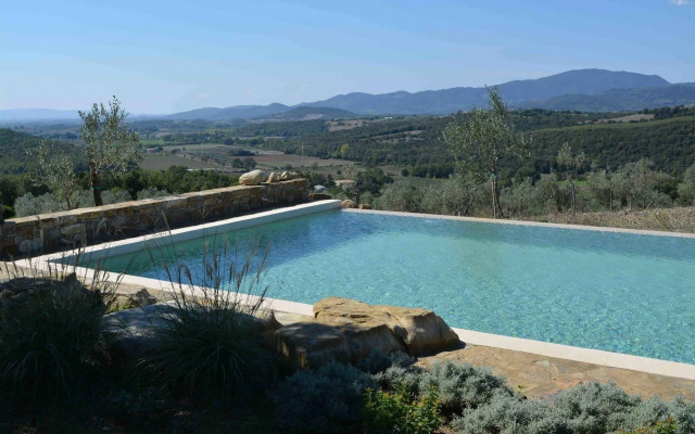 Le Moraiole Country House