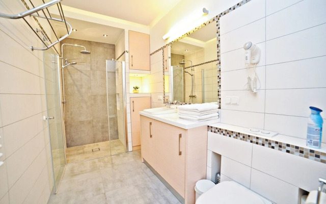 IRS ROYAL APARTMENTS Apartamenty IRS Sopocka Rezydencja