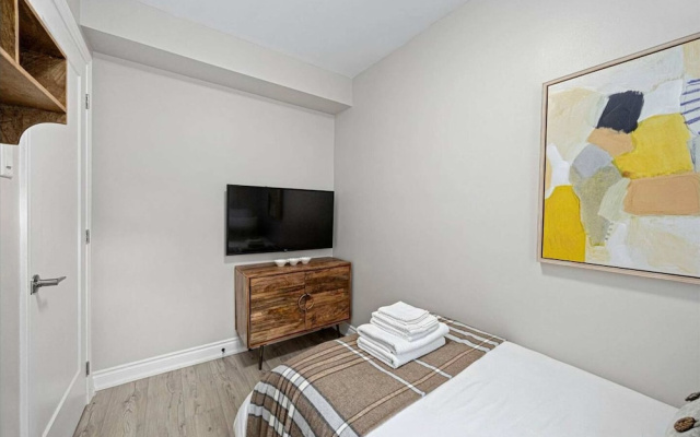 Casa Hotel Stylish Modern Family Suite w Patio