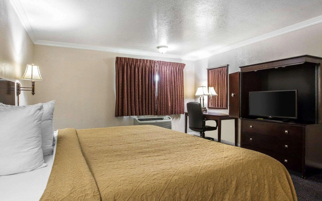 Quality Inn & Suites Thousand Oaks - US101