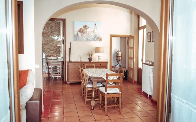 Casa Rutlla by Hauzify