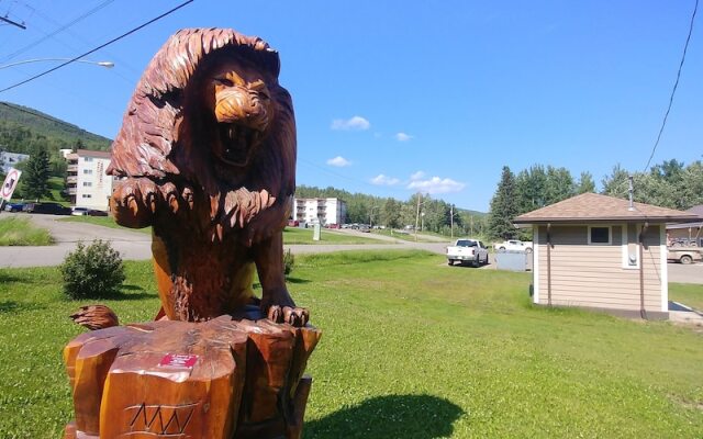 Peace River Inn & Suites