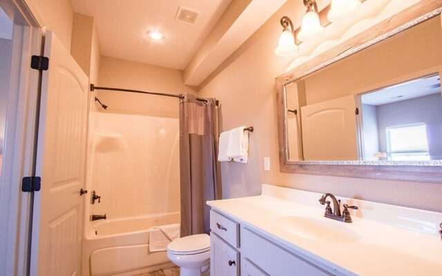 Whole In One 12 Bedroom Condo