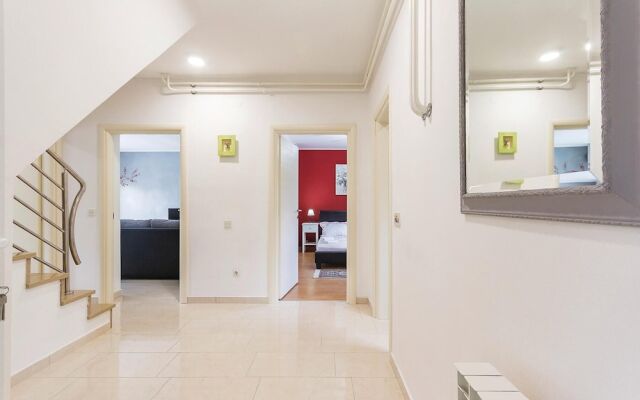 Stunning Home in Pula With Wifi and 5 Bedrooms