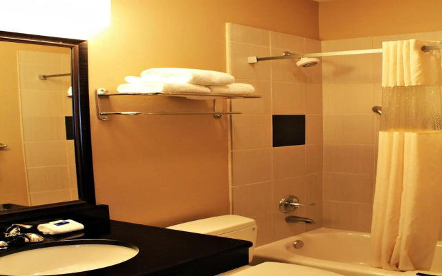 Cityview Inn & Suites Downtown RiverCenter Area