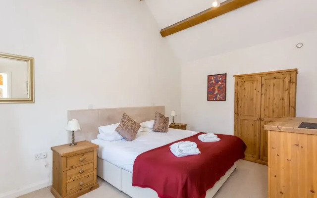 Bright Cotswolds Home near Littleworth