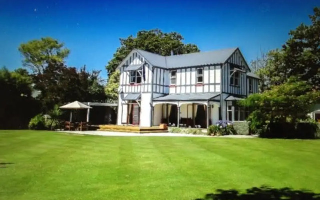 Papanui House