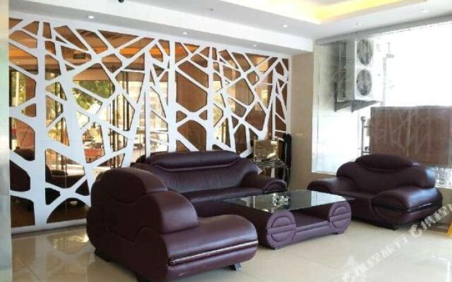 Huatian Holiday Hotel