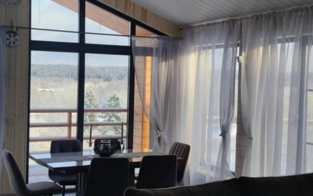 Коттедж в деревне Михайловка