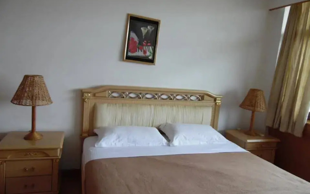 Domon Mekong Riverside Apartment & Hotel