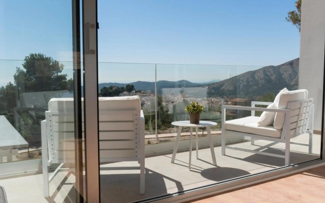 Puig Campana Nature Suites Hotel & BTT