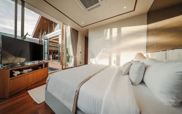 The Ozone Condotel Phuket