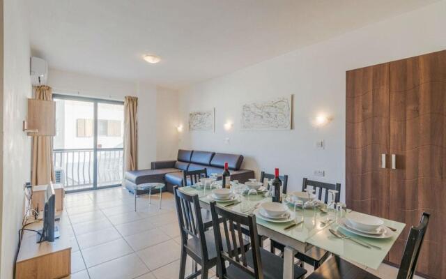 GetawaysMalta - SeaShells Apartment 11 with Terrace and Sea Views in Bugibba