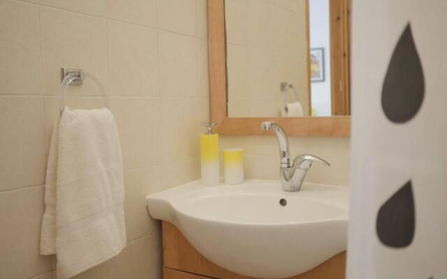 Allenby 2 Bed and Breakfast