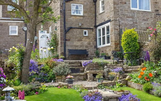 Garden View Apartment