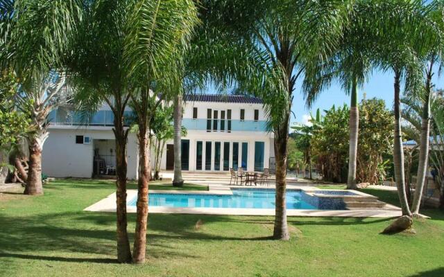 Manati World Point Inn