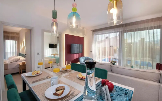 Flos Apartments