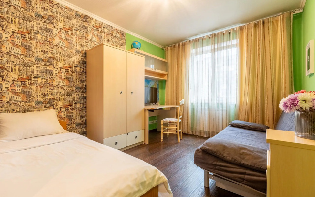 HomeHotel (ХоумХотел) на улице Есенина 5