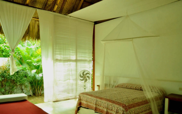 Huku Beach Hostel