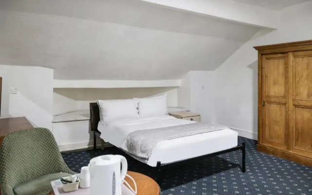 Hotel 346