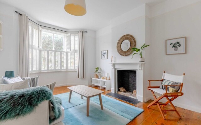 Serene & Stylish 1BD Flat - Tooting Bec!