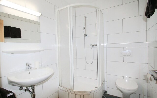 Matt See in See With 2 Bedrooms and 3 Bathrooms