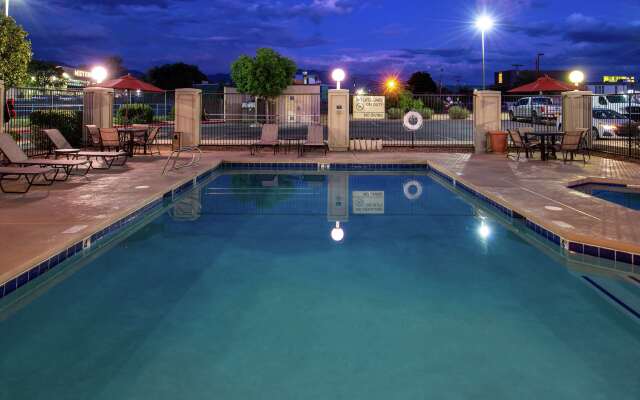 Hampton Inn Albuquerque-University/Midtown