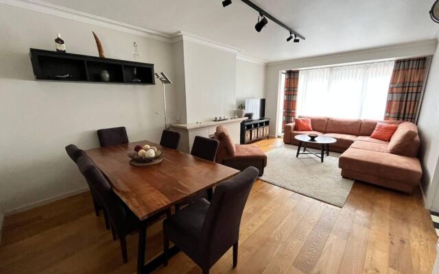 Spacious 2 Bedroom App in the Center With Terrace