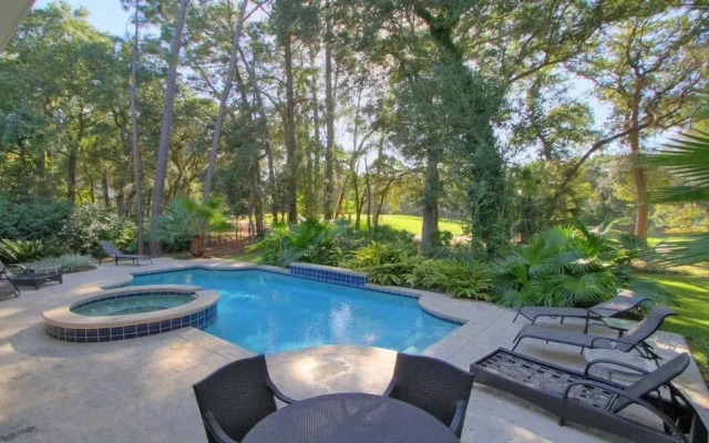 Sea Escape by RedAwning