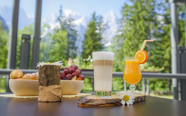 Spik Alpine Wellness Resort
