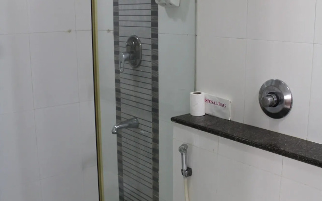 The Lotus - Apartment Hotel, Venkatraman Street