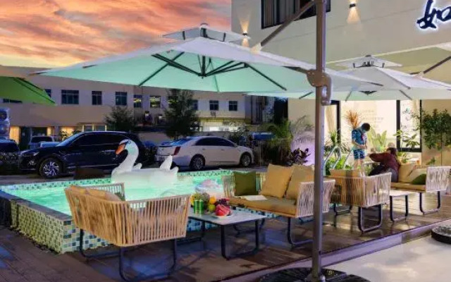 Silver Beach Ruyuan Homestay